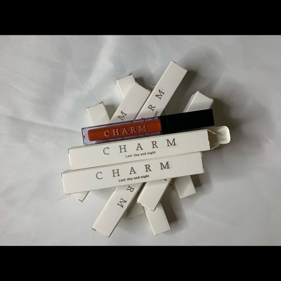 💄CHARM MATTE LIQUID LIPSTICK 💋 - Picture 6 of 7